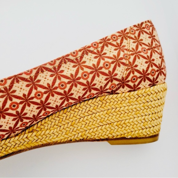 Stuart Weitzman Theodora & Callum Peep Toe Espadrilles - Picture 13 of 16